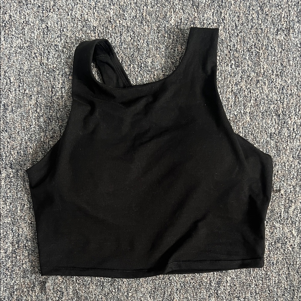 Active crop top w/ built in bra